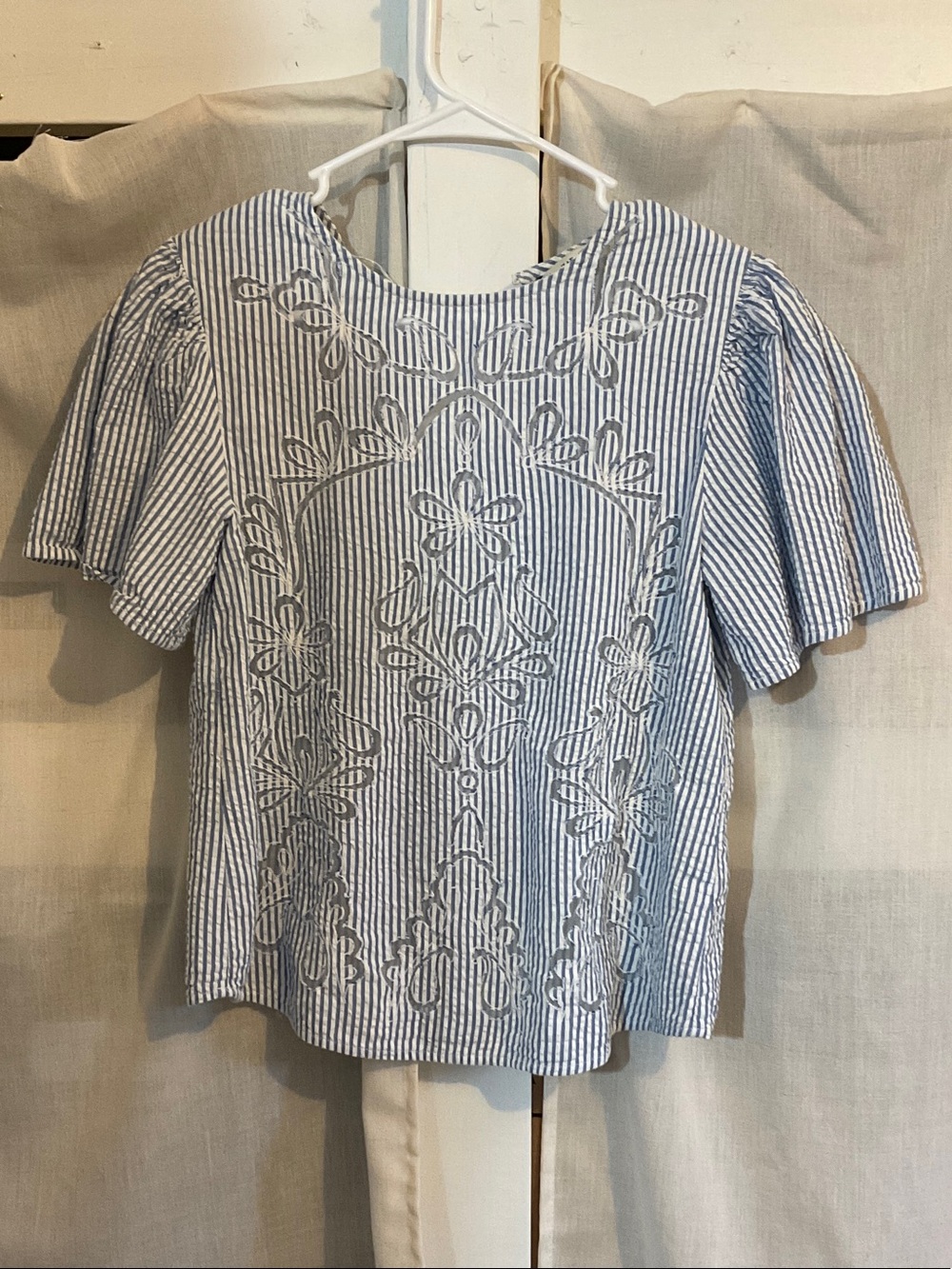 Embroidered Striped Flutter-Sleeve Women's Top - Blue/White
